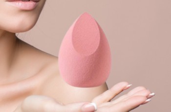 Γίνετε δημιουργικοί με τα σφουγγάρια μακιγιάζ